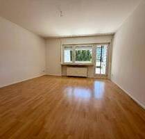 Sommer vor der Tür: Helle 3-Zimmer-Wohnung mit großer Terrasse, Balkon, Loggia und Einbauküche - Hanau