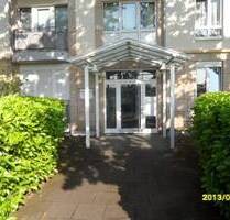 in zentraler Lage von Bonn, freundliche 2 Zimmerwohnung mit Balkon mit Personenaufzug plus TG - Stellplatz in zentraler Lage von Bonn, freundliche 2 Zimmerwohnung mit Balkon mit Personenaufzug plus TG - Stellplatz