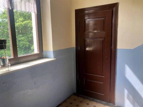 Abstellraum halbe Treppe - 3 Zimmer Etagenwohnung zur Miete in Altenburg