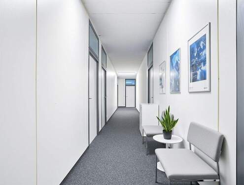 Flur - Büro mit 20,70 m&sup2; in Dreieich zur Miete