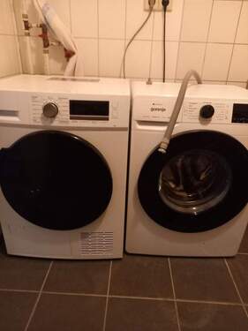 Waschmaschine und Trockner - 