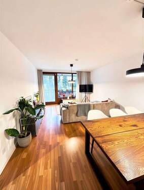 Wohnzimmer - Esszimmer - 2 Zimmer Etagenwohnung zum Kaufen in Krefeld