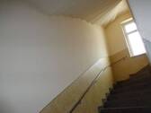 Treppenhaus - 2 Zimmer Etagenwohnung zur Miete in Dresden
