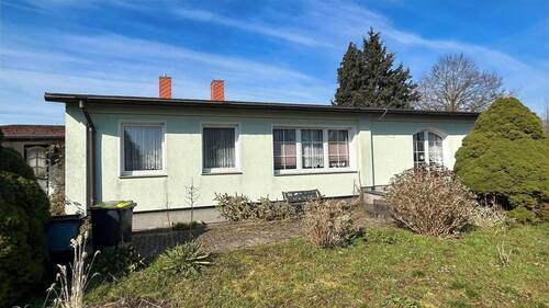 Vorderansicht - 6 Zimmer Bungalow zum Kaufen in Groß Brütz