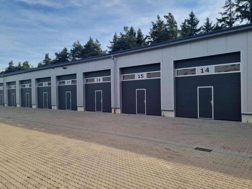 Industrietore mit Lichtstreife - 