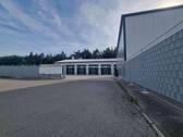 Zufahrt zum Lagerkomplex - 