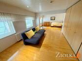 Blick in das Schlafzimmer im OG - 