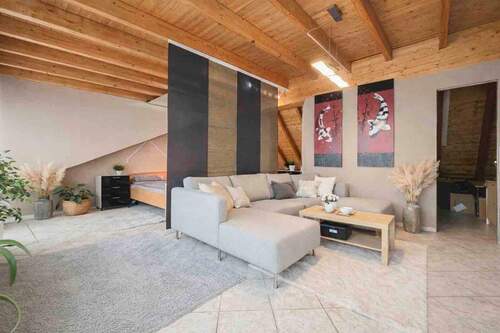 Wohnbereich DG - 8 Zimmer Mehrfamilienhaus, Wohnhaus zum Kaufen in Schöneck