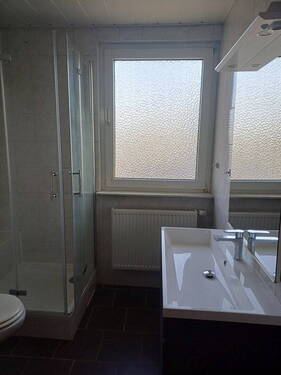 Bad - 4 Zimmer Reihenmittelhaus in Wolfsburg