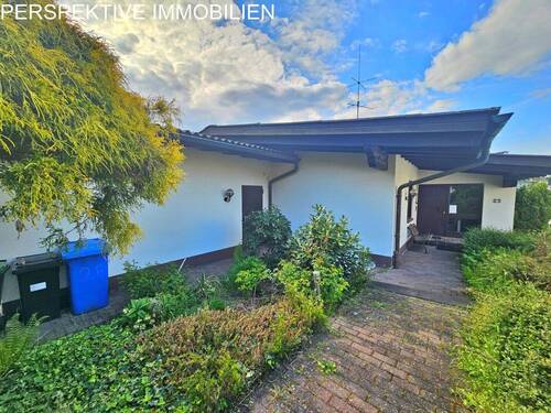 Straßenansicht - 8 Zimmer Mehrfamilienhaus, Wohnhaus zum Kaufen in Bad König