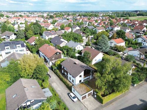 Titelbild - Großes Einfamilienhaus mit Doppelgarage in absoluter Spitzenlage, IN-Süd