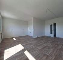 Zwei Zimmer-Wohnung mal anders: offener Wohn-Kochbereich und und 2 Warmmieten frei!* - Görlitz Königshufen