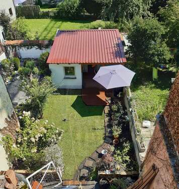 Stadtgarten mit Gartenhaus - 