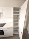 Separater Vorratsschrank mit viel Stauraum - 