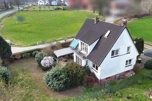 Hausrückseite - Großes EFH mit Südterrasse - 490.000,00&nbsp;EUR Kaufpreis, ca.&nbsp; 145,00&nbsp;m&sup2;&nbsp;Wohnfl&auml;che