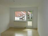 Wohnzimmer - Ganz oben mit tollem Ausblick - 413,00&nbsp;EUR Kaltmiete, ca.&nbsp; 62,50&nbsp;m&sup2;&nbsp;Wohnfl&auml;che