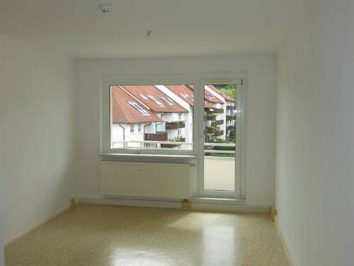 Wohnzimmer - Ganz oben mit tollem Ausblick - 413,00&nbsp;EUR Kaltmiete, ca.&nbsp; 62,50&nbsp;m&sup2;&nbsp;Wohnfl&auml;che