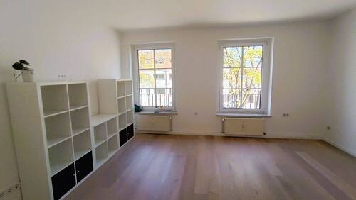Wohnzimmer.. - Etagenwohnung mit 90,00 m&sup2; in Potsdam zum Kaufen