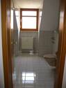 Badezimmer mit Fenster - 