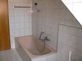 Badezimmer mit Wanne - 