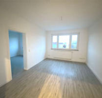Wurzen* helle 2 Zimmer-Wohnung* neu renoviert* sep. Küche*Tageslichtbad mit Dusche*
