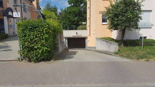 Zufahrt Tiefgarage - Etagenwohnung mit 47,70 m² in Zwickau zur Miete