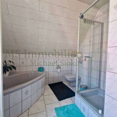 EFH OG Badezimmer (2) - 