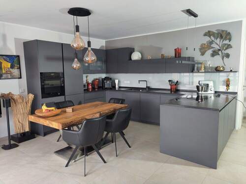 Wohnküche mit Essecke - 3 Zimmer Terrassenwohnung zum Kaufen in Pocking