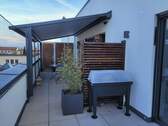Pergola Markise vor Wohnzimmer - 