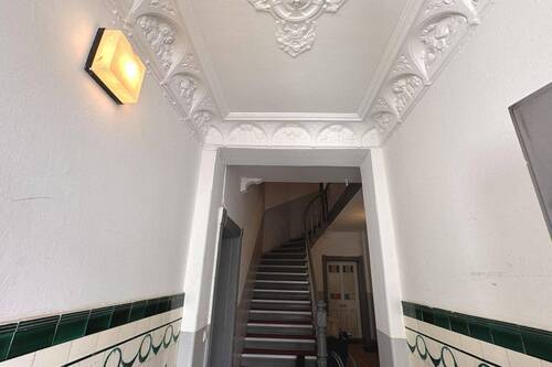 Treppenhaus EG - 3 Zimmer Etagenwohnung zum Kaufen in Hamburg