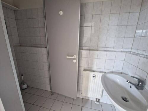 Zweite Sanitäreinrichtung - 