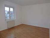 Wohnzimmer - 3 Zimmer Etagenwohnung zur Miete in Dresden