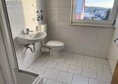 Bad mit Dusche - Etagenwohnung mit 34,00 m² in Oschersleben zur Miete