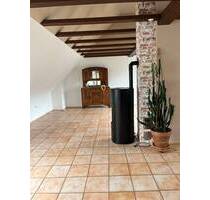 Hoch über den Dächern - Charmante Dachgeschosswohnung mit Komfort und Weitblick im Grünen - Baden-Baden Weststadt