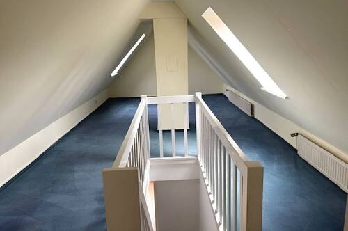 Hinterhaus OG Galerie Spitzboden - 