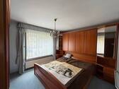 Schlafzimmer EG - 