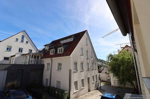 Blick aus der Küche (TG-Stellplatz) - 