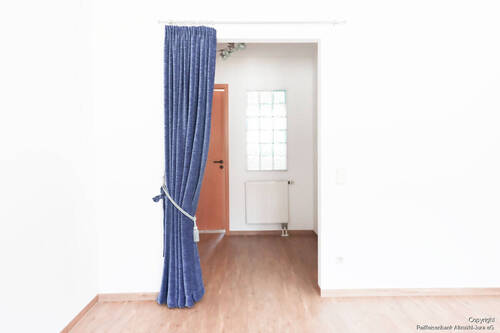 Wohnzimmer - Etagenwohnung mit 71,80 m² in Greding zum Kaufen