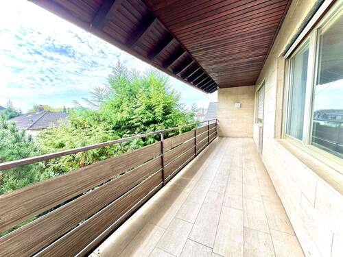 Balkon im Obergeschoss - 