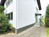 Hauszugang - 8 Zimmer Mehrfamilienhaus, Wohnhaus zum Kaufen in Rodenbach