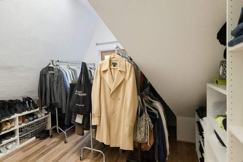 Vielseitig nutzbarer Raum mit Tageslicht - 