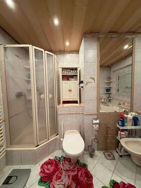 Badezimmer 
- 