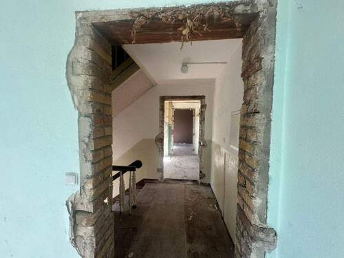 Innenansicht/Blick in den Hausflur - 