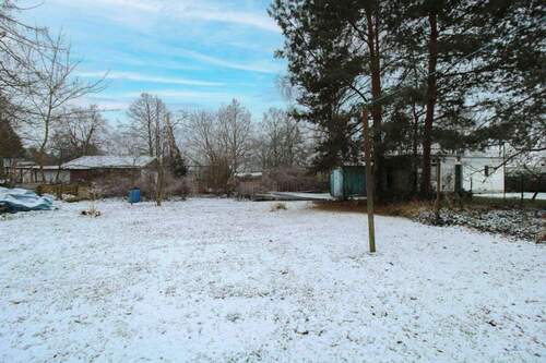 Grundstück hinten - Baugrundstück mit ca. 473 m2 in gefragter Lage von Berlin - Altglienicke (Treptow)