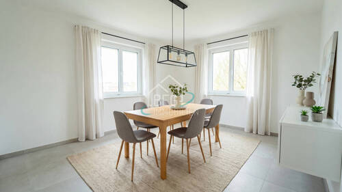Esszimmer Erdgeschoss mit KI - 