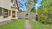 Zuweg zum Haus - Einfamilienhaus mit 150,00 m² in Berlin zum Kaufen