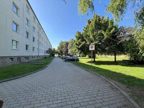Grüner Innenhof - 2 Zimmer Etagenwohnung zur Miete in Zwickau