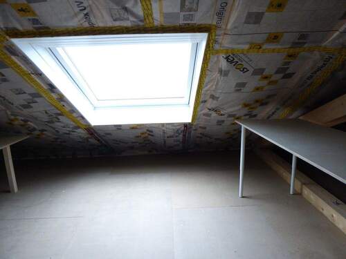 Dachboden el. Fenster - 