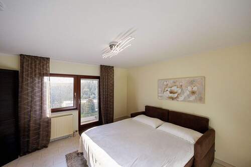 Schlafzimmer - 5 Zimmer Einfamilienhaus in Ingersheim