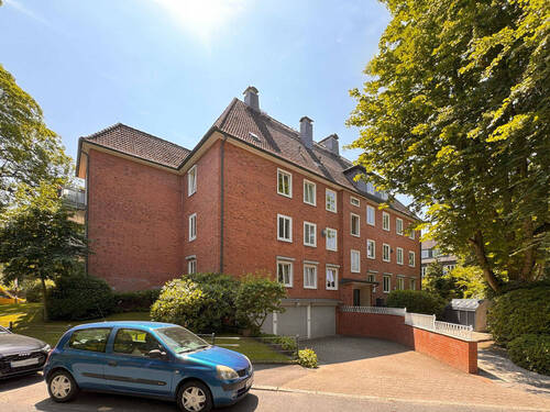 Wohnhaus Hauseingang - 2 Zimmer Etagenwohnung zum Kaufen in Hamburg / Ottensen